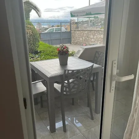 Διαμέρισμα Mateo Σαράντα