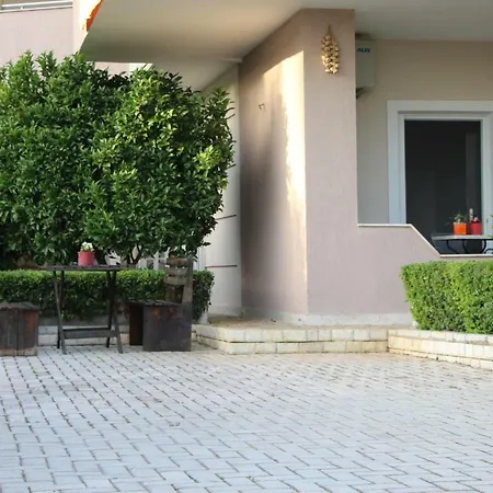 Mateo Apartment Sarande